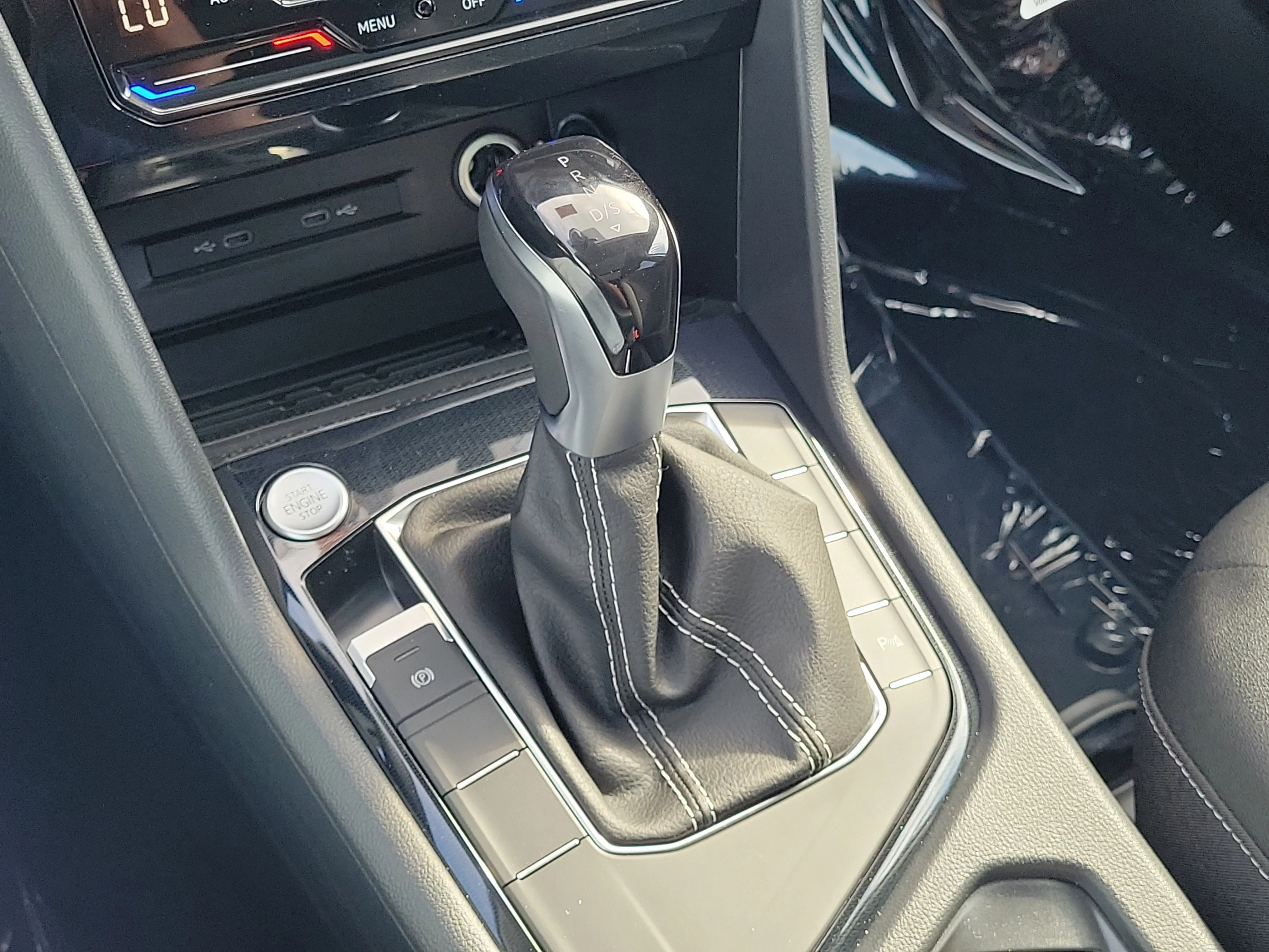 New 2026 White Volkswagen 1.5T SE Black image 26