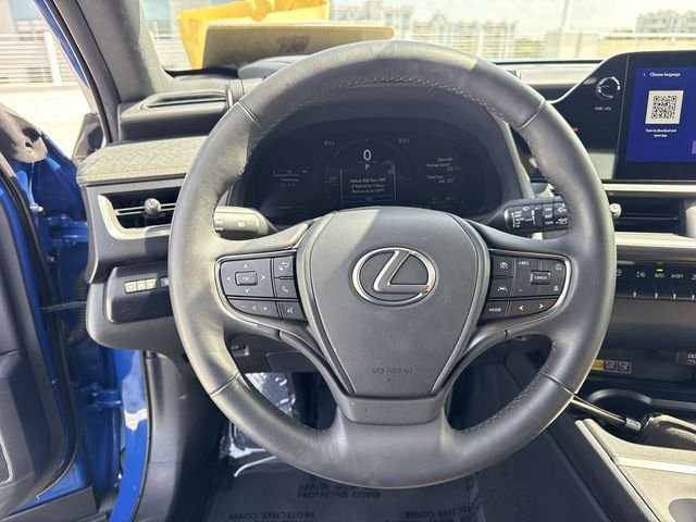 Certified Used 2025  Lexus 300h Premium image 14