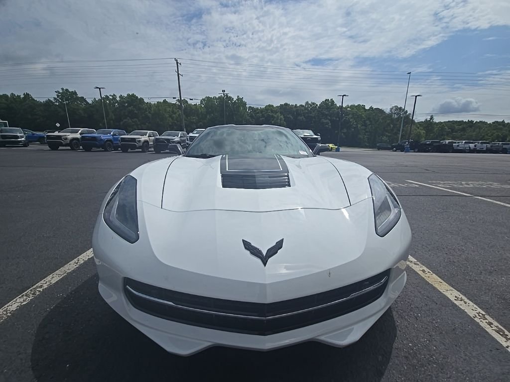 Used 2016 White Chevrolet Stingray Z51 image 4