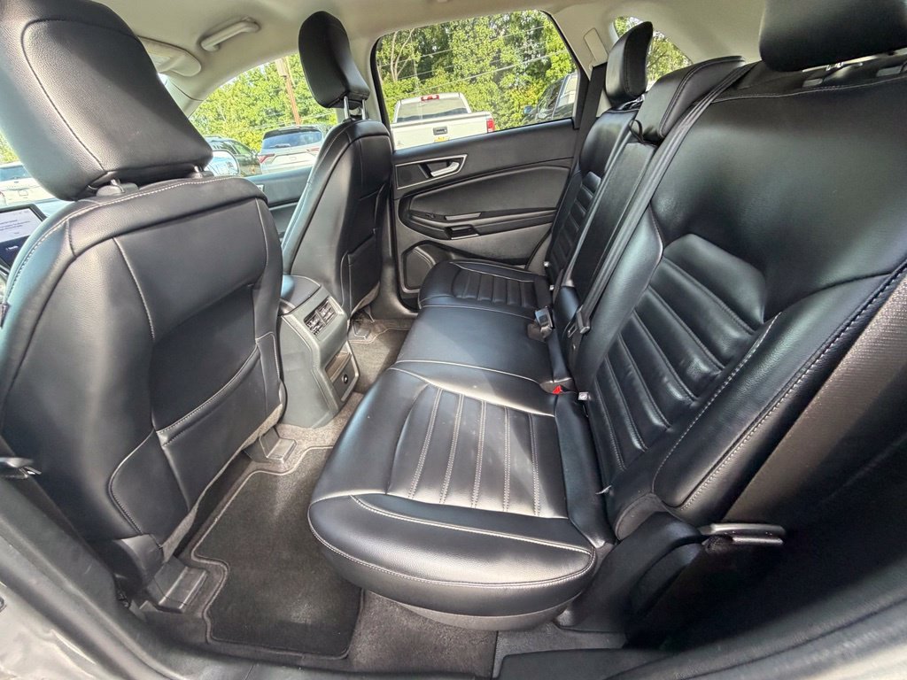 Used 2024 Gray Ford SEL image 47