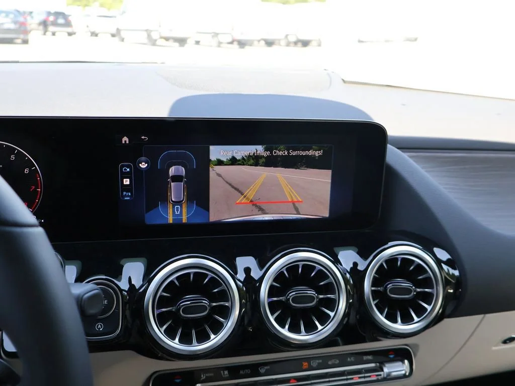 New 2026 Polar White Mercedes-Benz GLA 250 image 61