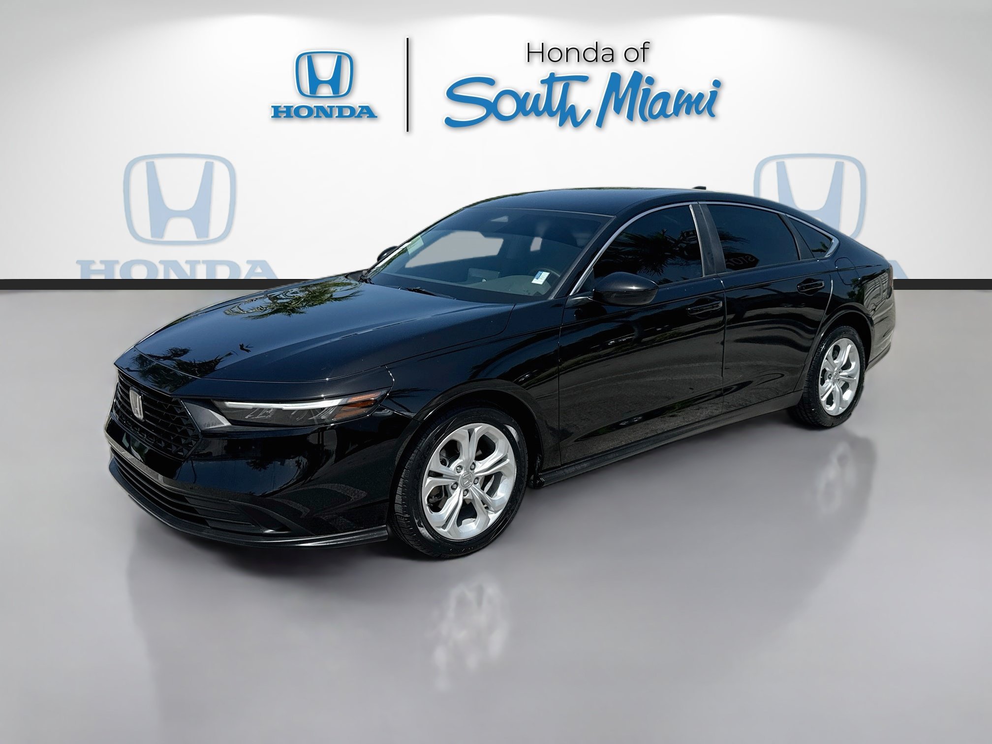 Used 2024 Crystal Black Pearl Honda 1.5T LX image 3