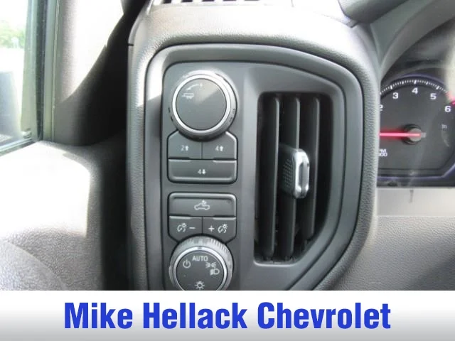 2026 Chevrolet Silverado 2500 HD Custom - Photo 14