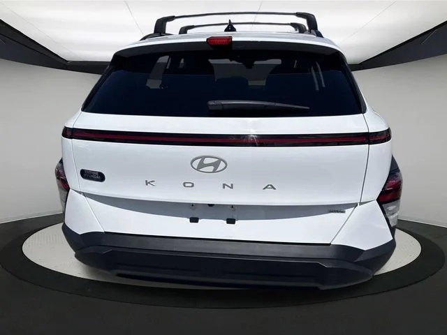 Certified Used 2025 White Hyundai SEL image 4