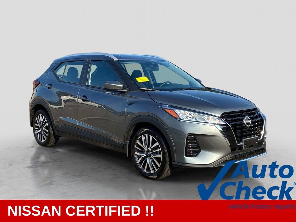 Used 2024 Gray Nissan SV image 3