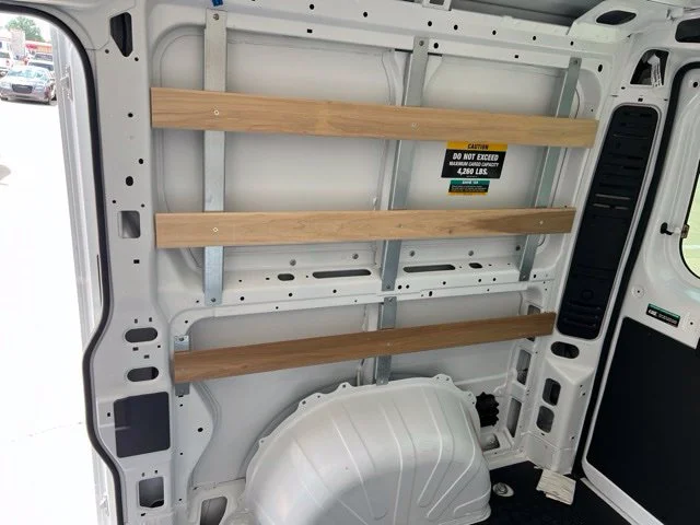 Used 2025 White Ram Base image 30