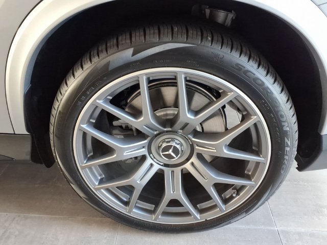 New 2027 Silver Mercedes-Benz  image 23