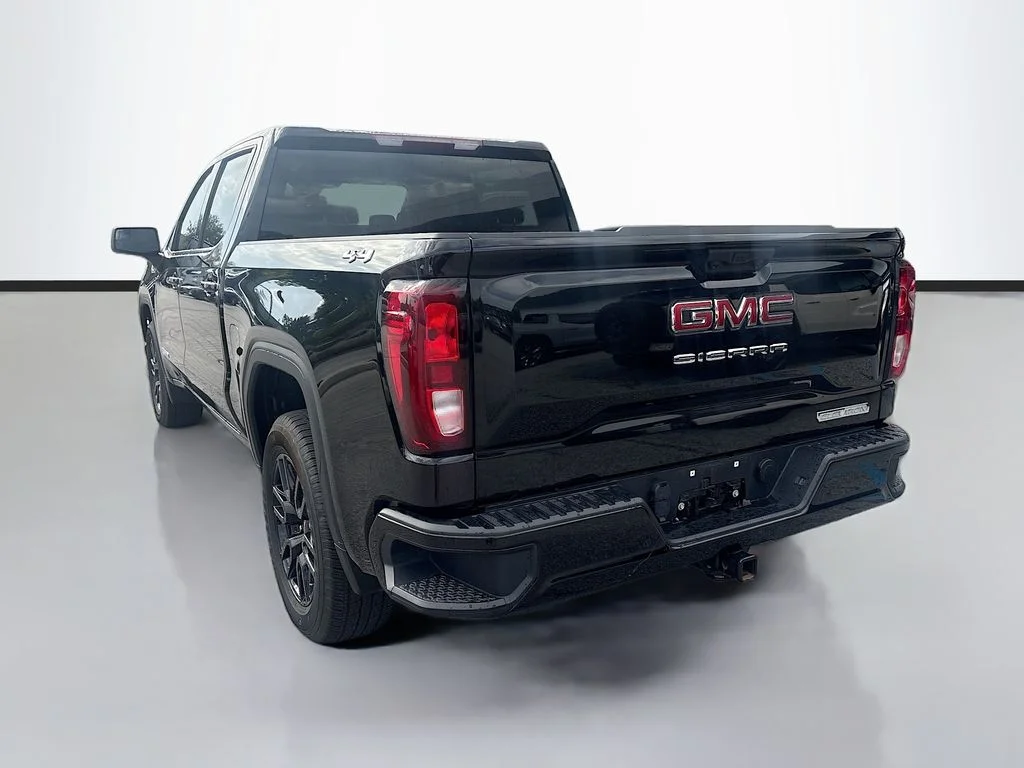 Used 2025 Onyx Black GMC Elevation image 7