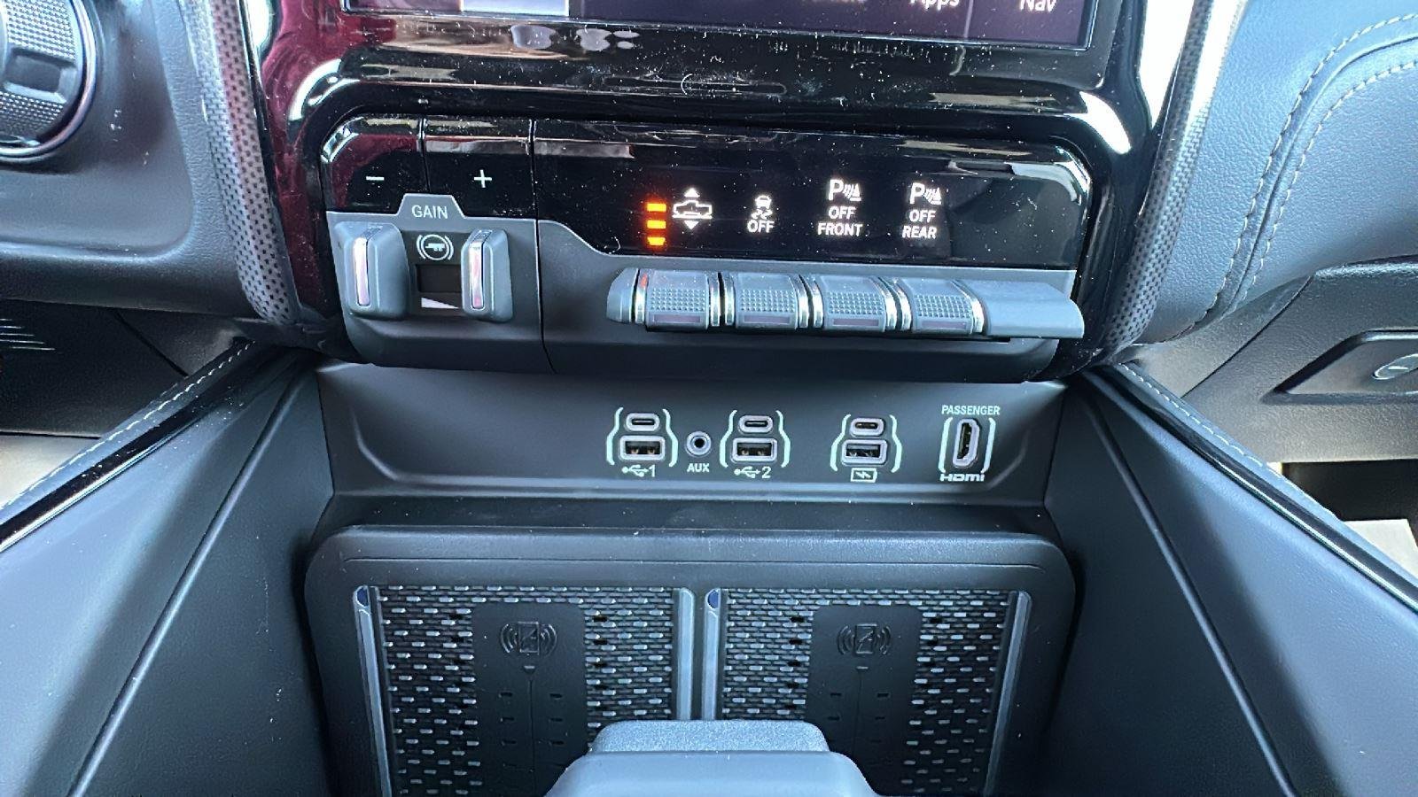 2026 RAM 1500 Limited - Photo 26