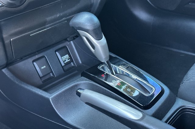 Used 2015  Honda LX image 21