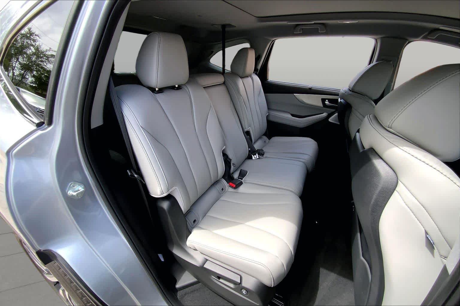 Certified Used 2026 Solar Silver Metallic Acura with Technology Package image 21