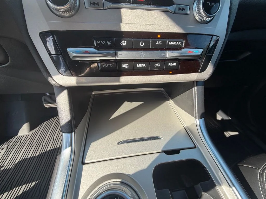 Used 2023 Gray Ford XLT image 24