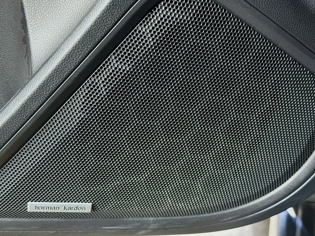 Used 2025 Blue Subaru Wilderness image 22