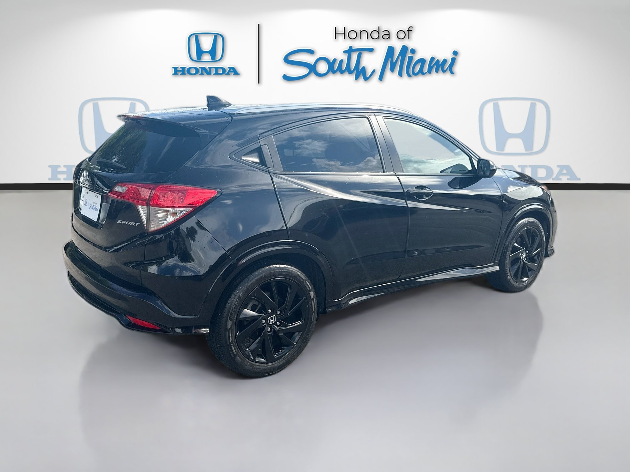 Certified Used 2021 Crystal Black Pearl Honda Sport image 4