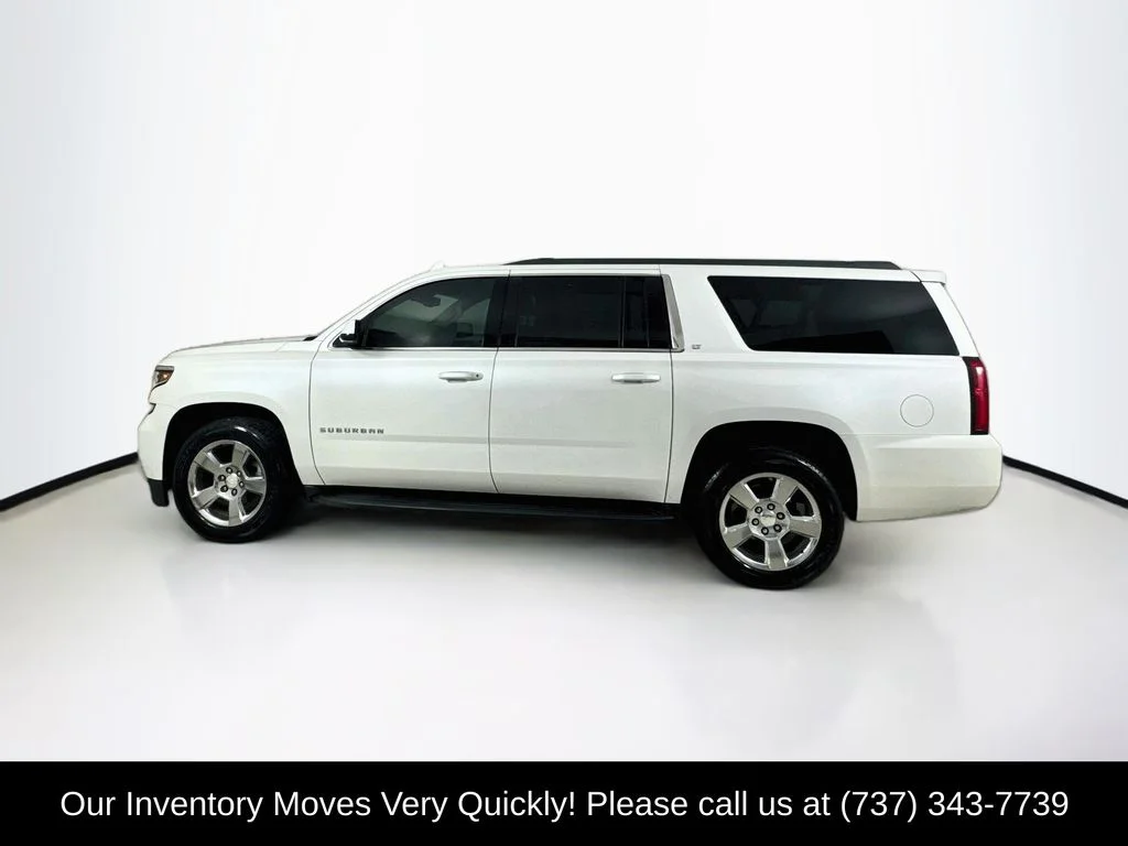 Used 2018 Iridescent Pearl Tricoat Chevrolet LT image 4
