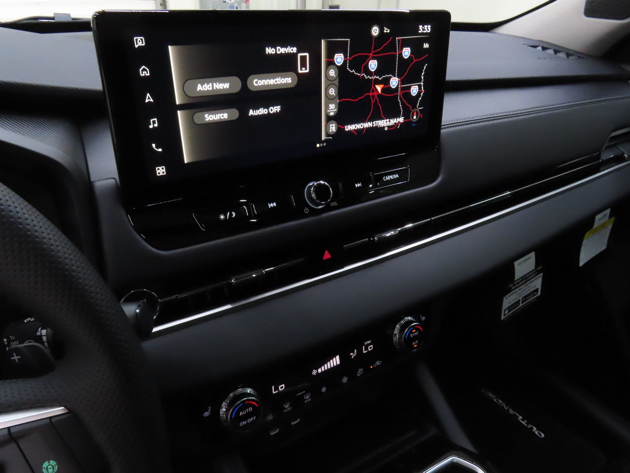 Used 2025 Red Mitsubishi SE image 17