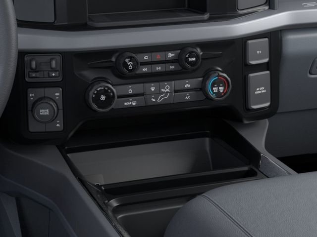 New 2026 Oxford White Ford XLT image 15