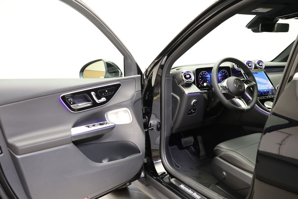 New 2026 Black Mercedes-Benz GLC 300 image 35