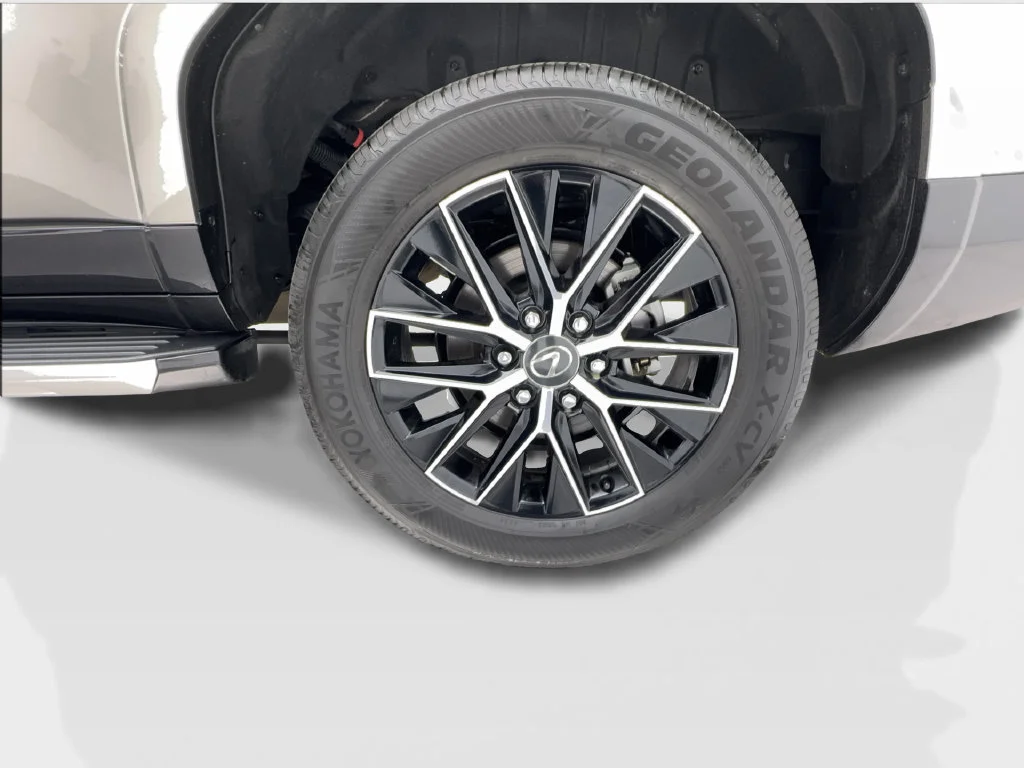Used 2024 Silver Lexus 550 Premium+ image 12