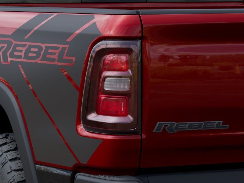 New 2026 Molten Red Pearl-Coat Exterior Paint RAM REBEL image 5