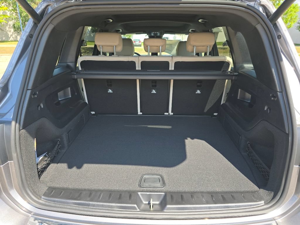 New 2026 Mountain Grey Metallic Mercedes-Benz GLB 250 image 56