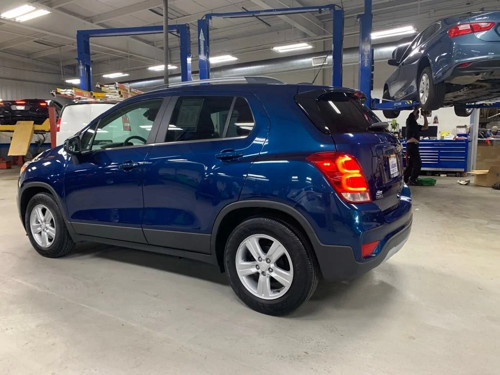 Used 2019 PACIFIC BLUE METALLIC Chevrolet LT image 5