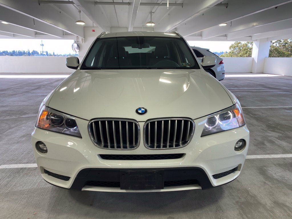Used 2014 Alpine White BMW xDrive35i image 8