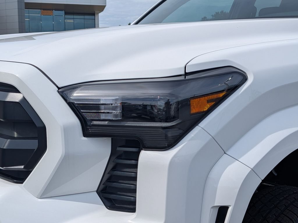 New 2026 Ice Cap Toyota  SR5 image 10