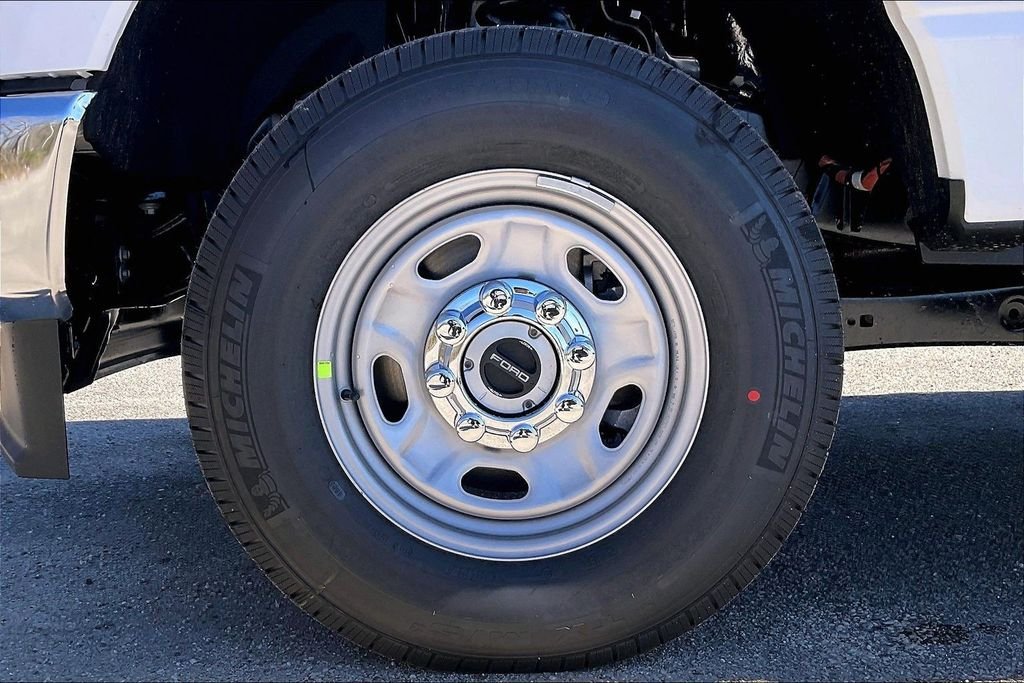 New 2026 Ford Super Duty F-250 XL 4D Crew Cab