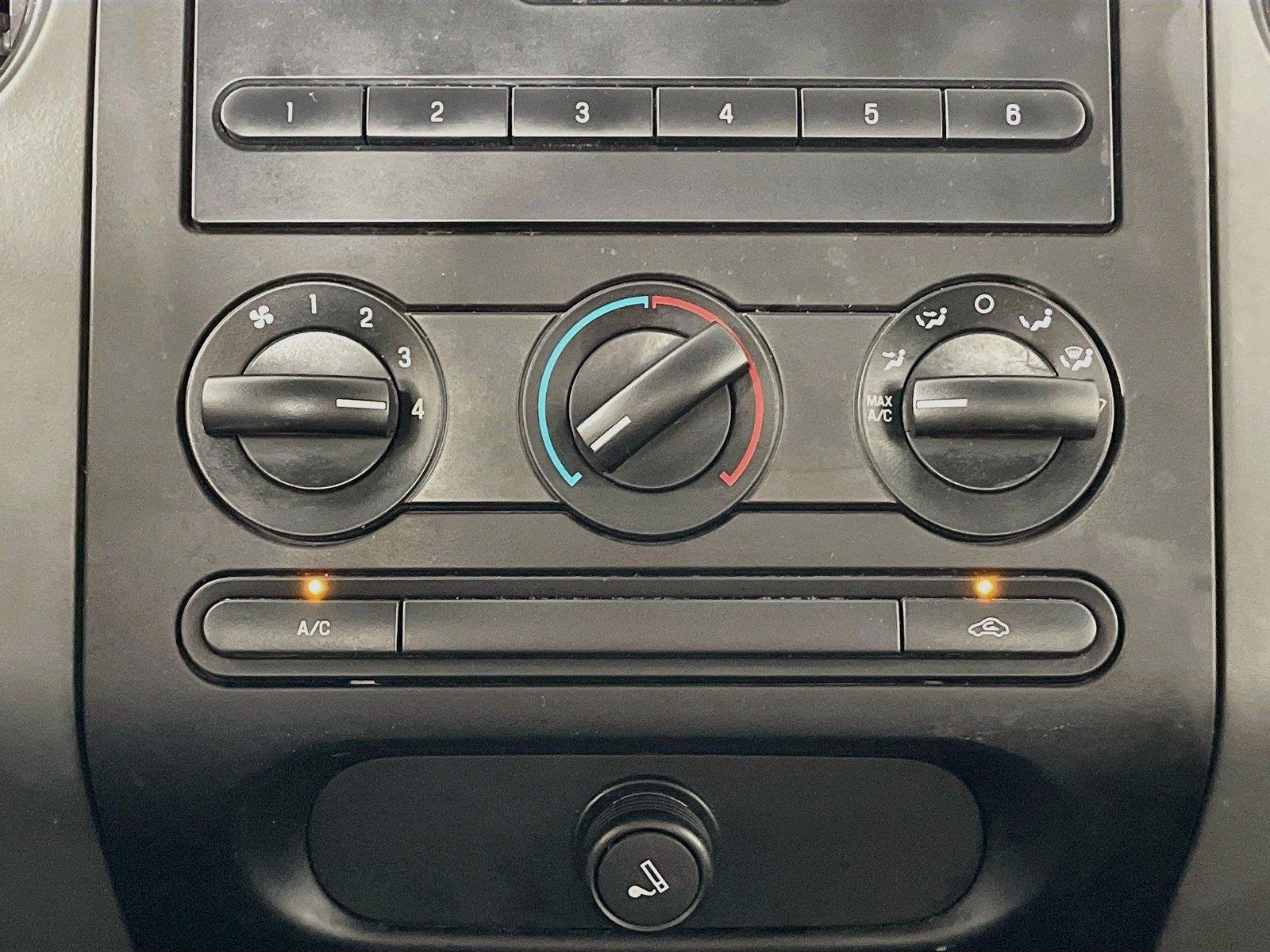 Used 2007 Dark Blue Pearl Metallic Ford XL image 15