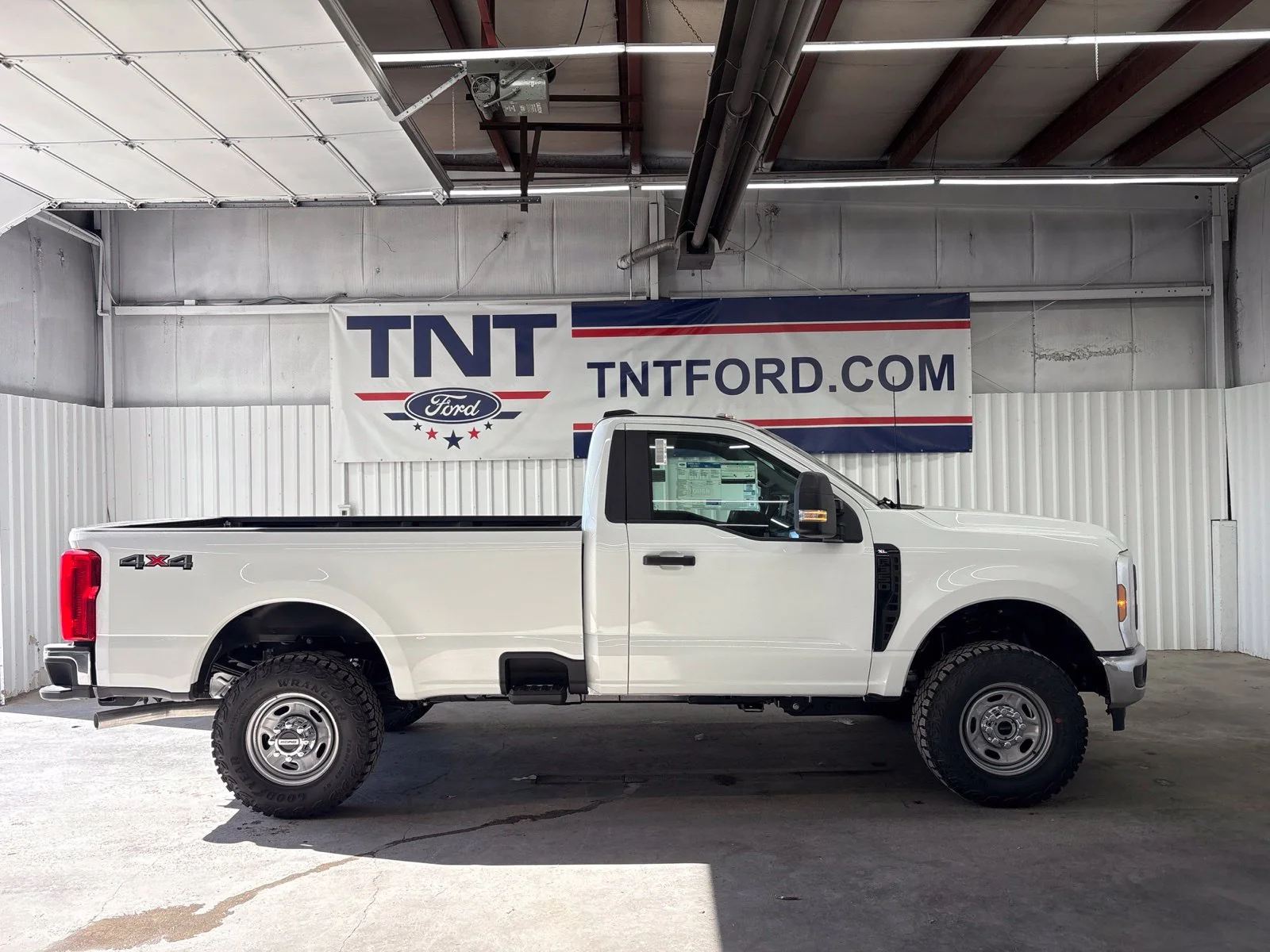 2027 Ford F-350 Super Duty XL