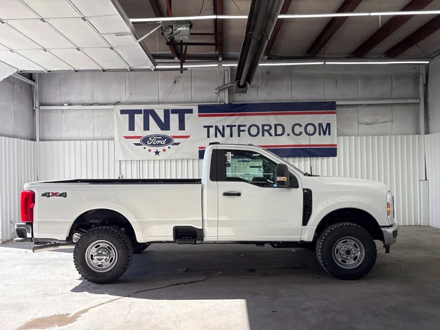 2027 Ford Super Duty F-350® XL