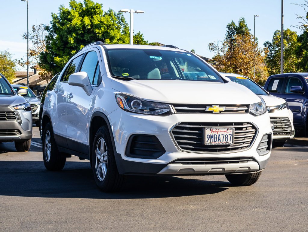Used 2018 Chevrolet Trax LT with VIN 3GNCJPSB6JL304964 for sale in Poway, CA