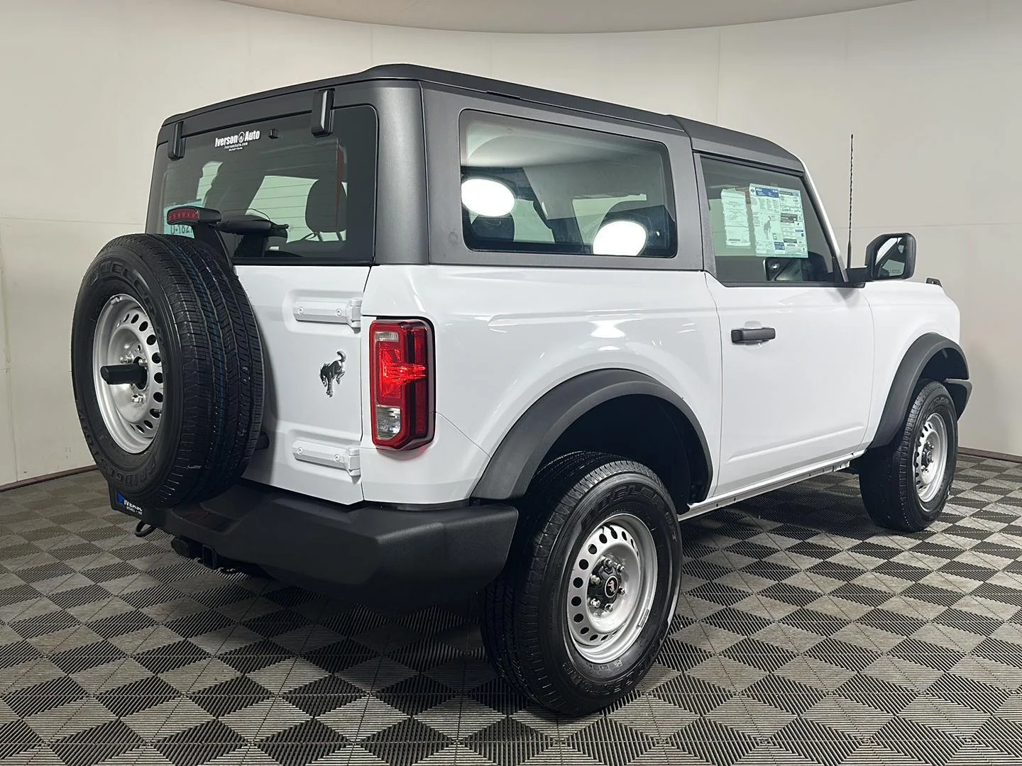 New 2026 Oxford White Ford Base image 10