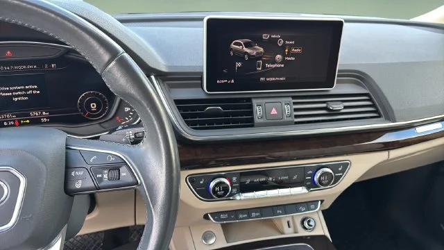 Used 2018 Gray Audi 2.0T image 10