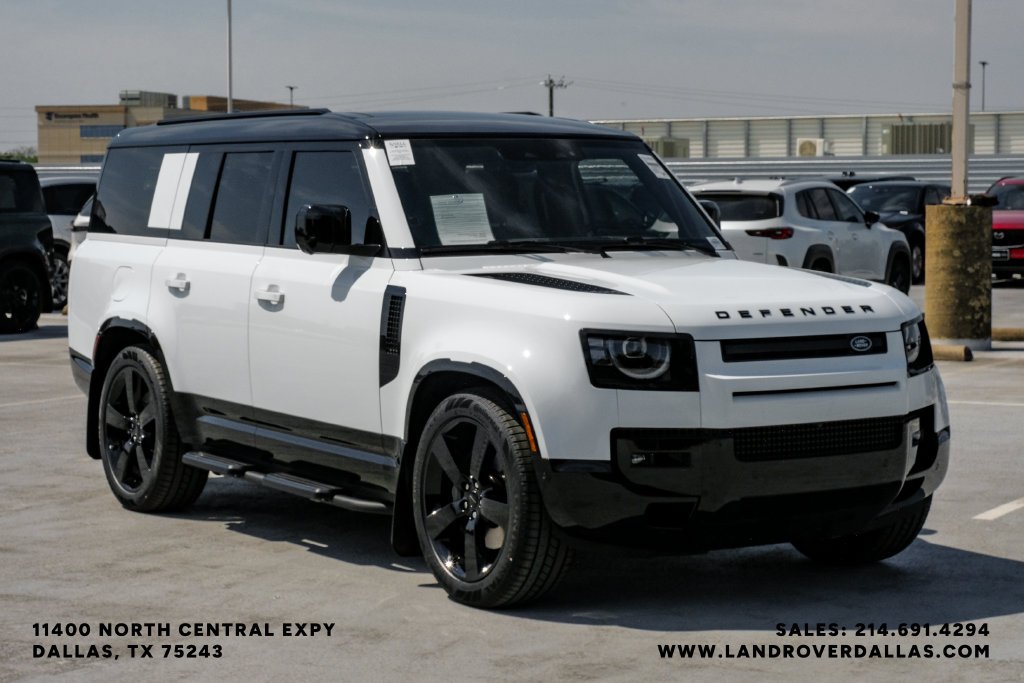 New 2026 Fuji White Land Rover X-Dynamic SE image 4