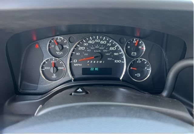 2025 Chevrolet Express Cargo Work Van - Photo 11