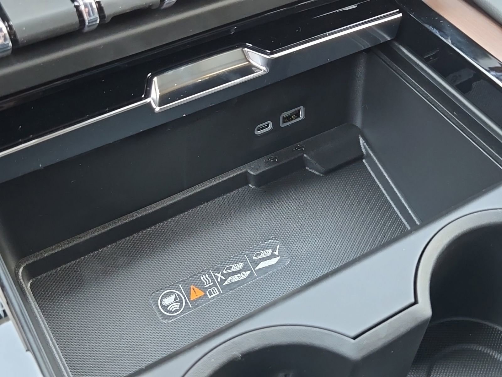 2026 GMC Yukon XL Denali - Photo 51