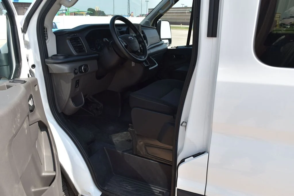 Used 2023 White Ford XL image 8