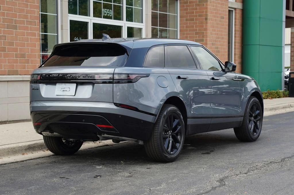 New 2026 Zadar Grey Land Rover P250 Base image 6