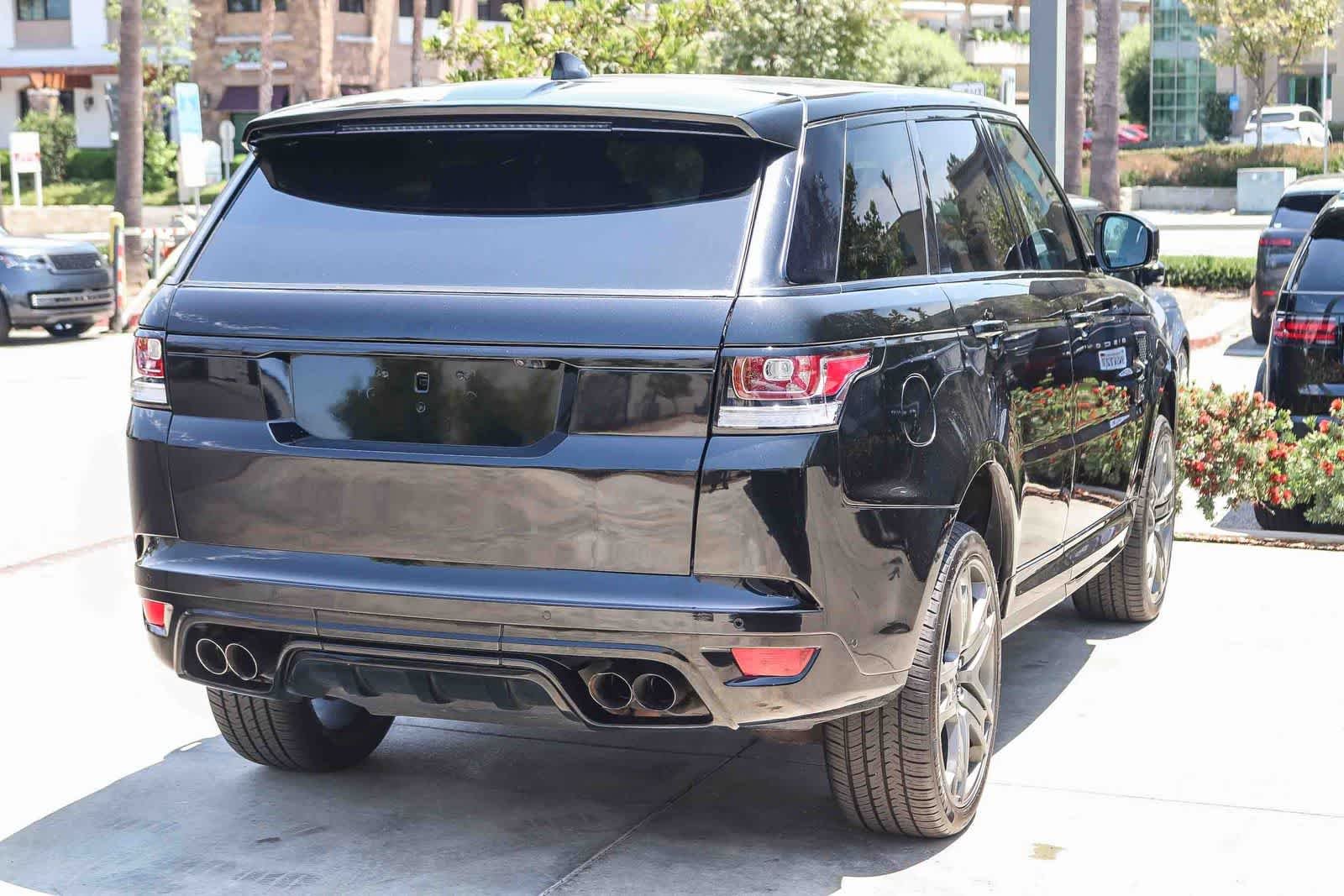 Used 2017 Black Land Rover SVR image 6