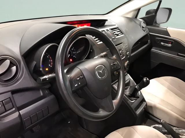 Used 2014 Gray Mazda Sport image 15