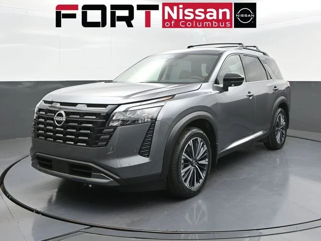 2026 Nissan Pathfinder Platinum 2WD's photo