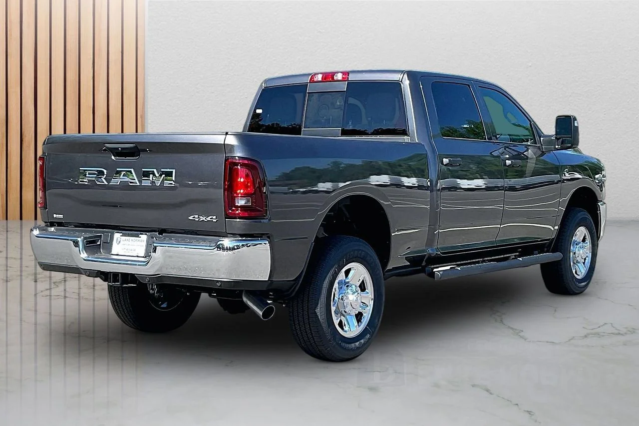New 2026 Granite Crystal Metallic Clear-Coat Exterior Paint RAM Tradesman image 8