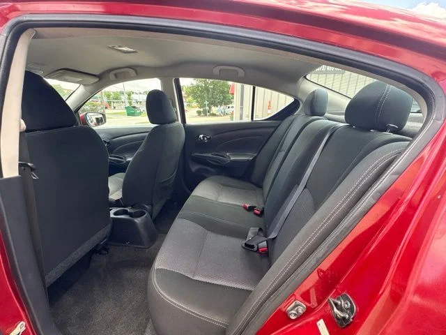 Used 2019 Red Nissan 1.6 SV image 14