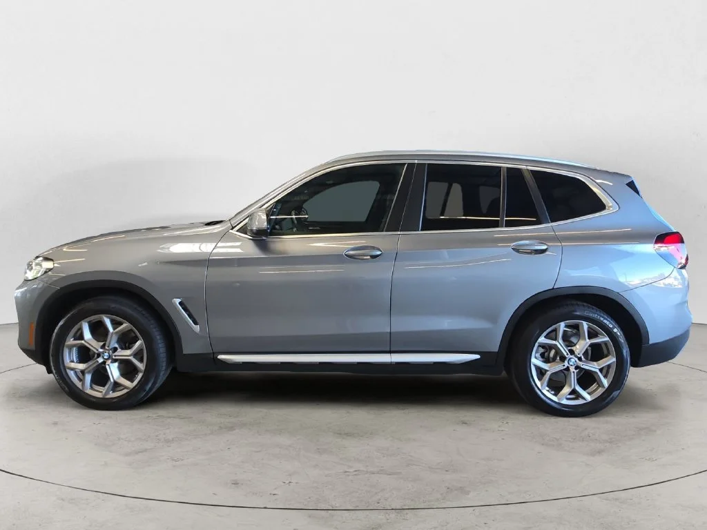 Used 2023 Gray BMW xDrive30i image 12