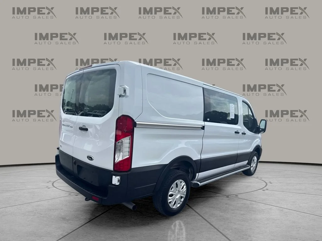 Used 2025 White Ford Base image 3