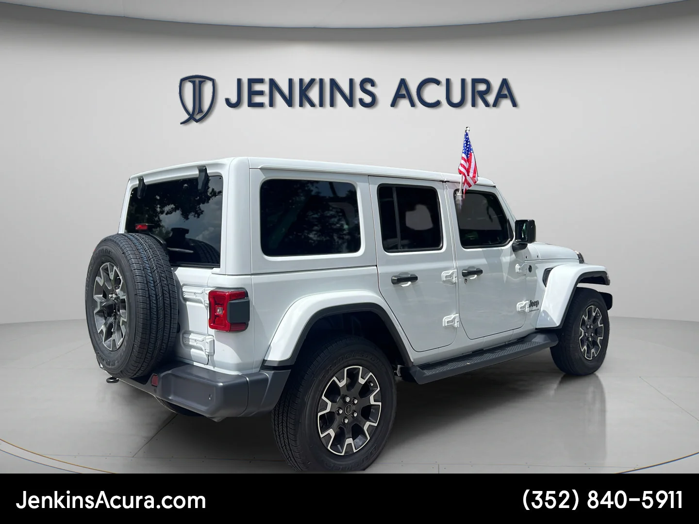 Used 2026 Bright White Clearcoat Jeep Sahara image 3