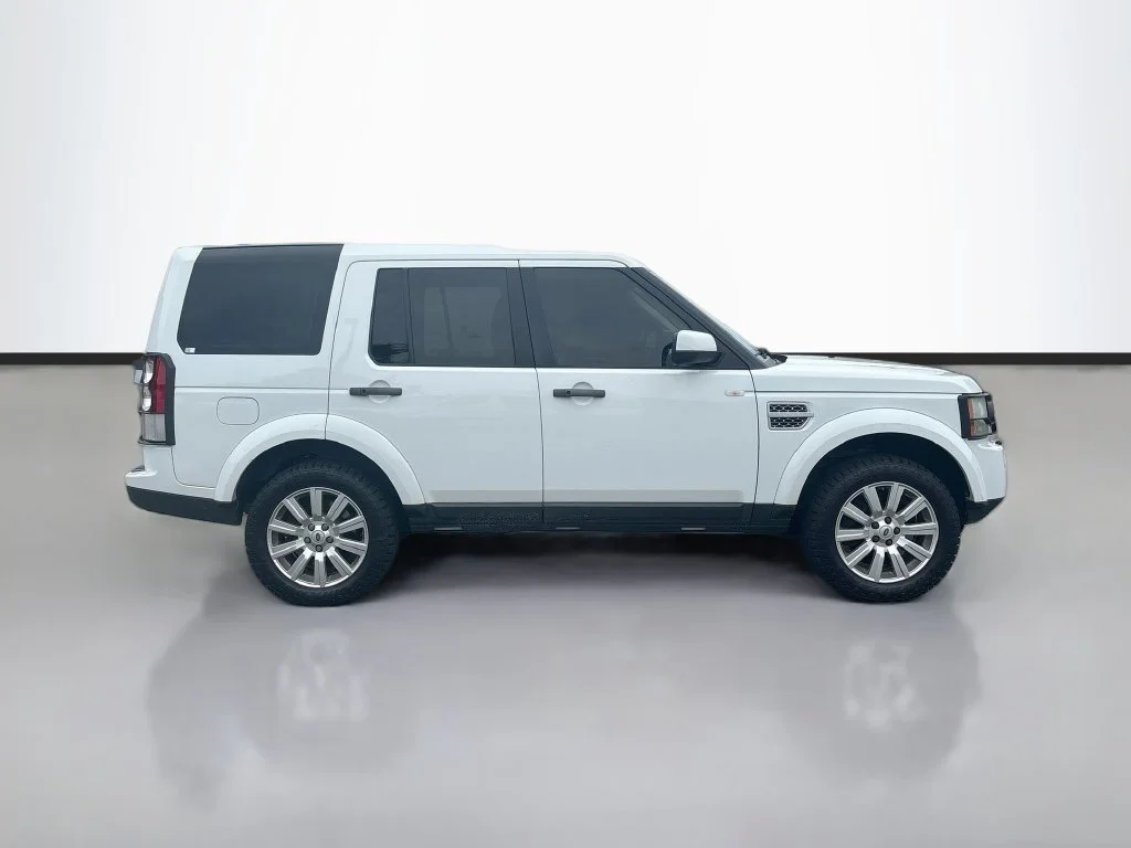 Used 2012 Fuji White Land Rover V8 image 2