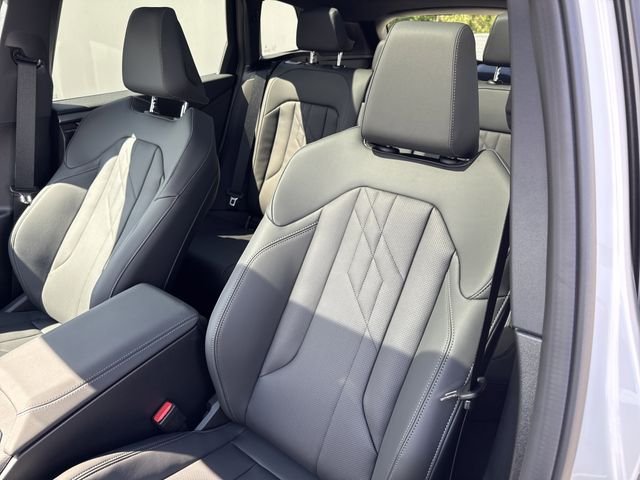 New 2026 Alpine White BMW 30 xDrive image 24